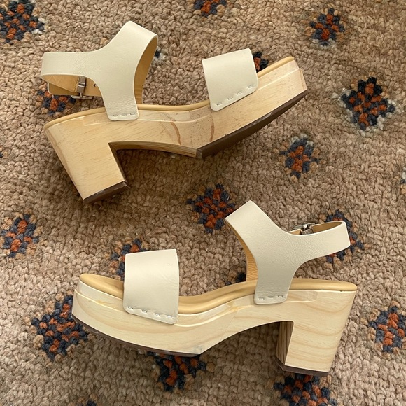 Nisolo All-Day Open Toe Clog - Picture 2 of 5
